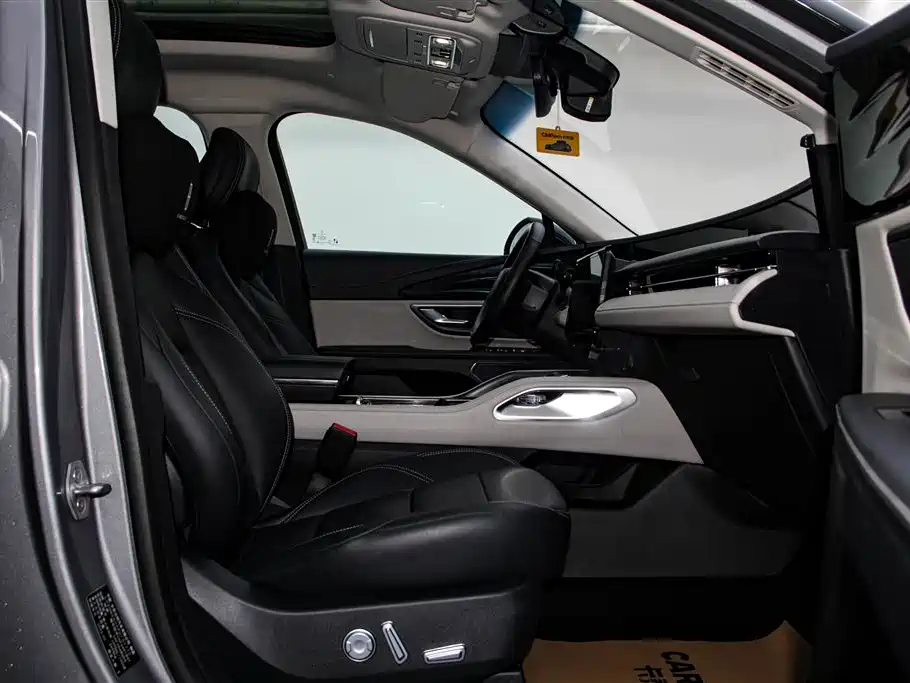 Voyager 2023 2.0T four-wheel drive premium version купить на сайте DeffCars