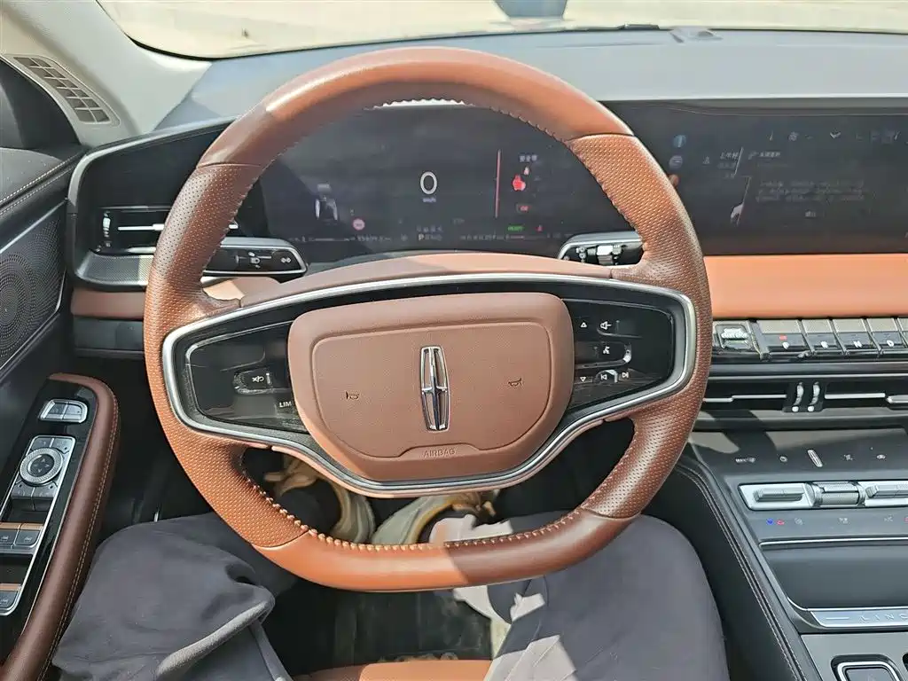 Lincoln Z 2024 2.0T two-wheel drive premium hybrid version купить на сайте DeffCars