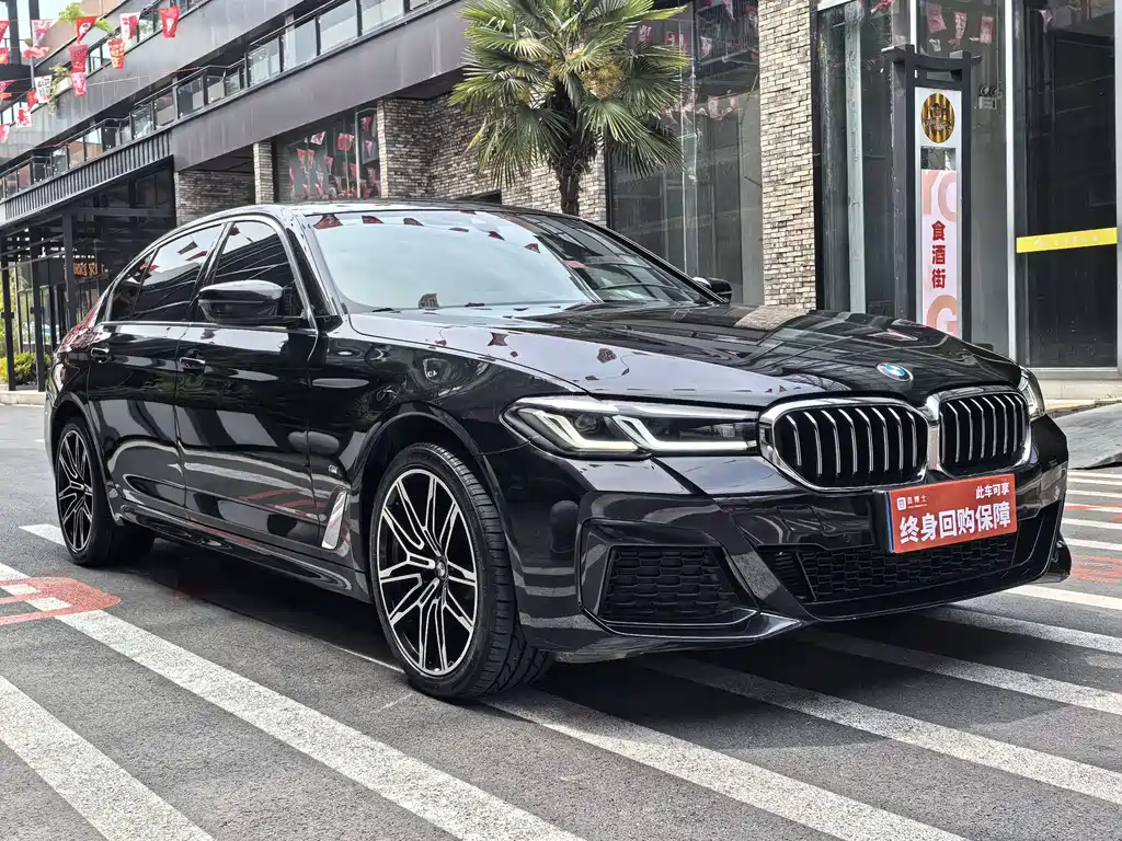BMW 5 Series 2022 525Li M Sports Package купить на сайте DeffCars