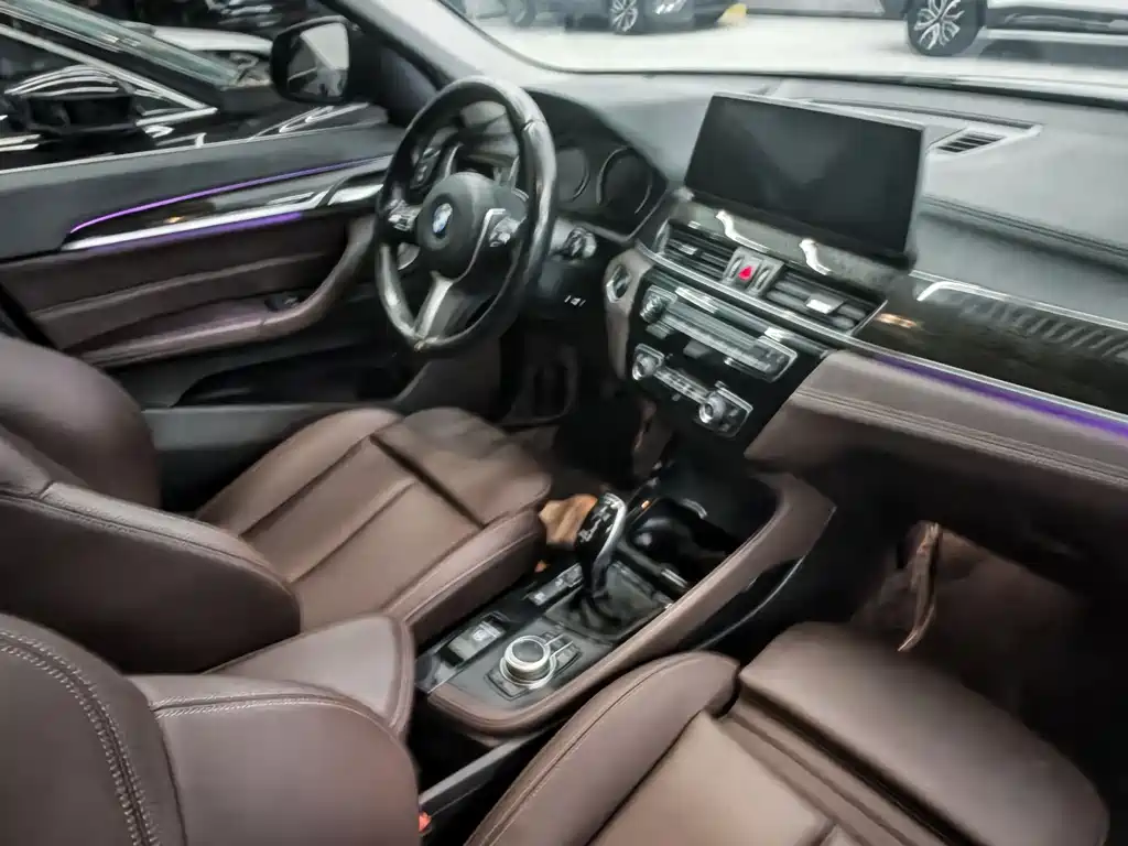 BMW X1 2022 sDrive25Li Leading Model купить на сайте DeffCars
