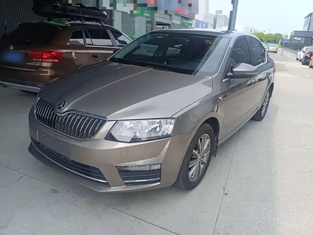 Octavia 2017 1.6L automatic version купить на сайте DeffCars