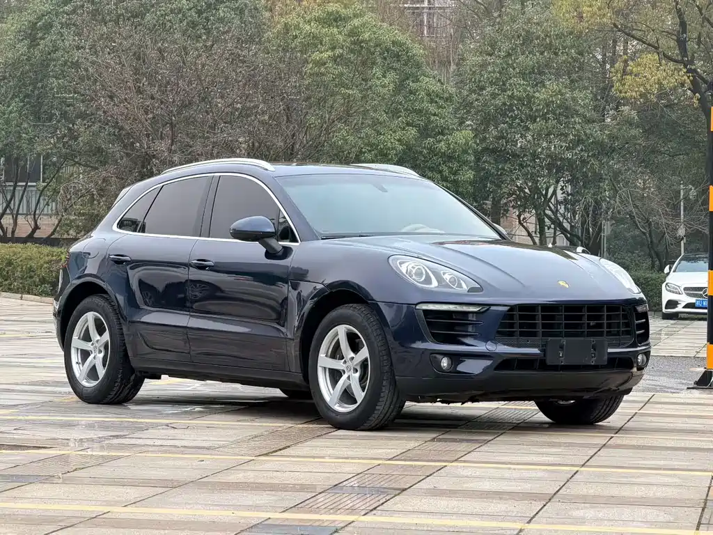 Macan 2014 Macan 2.0T купить на сайте DeffCars