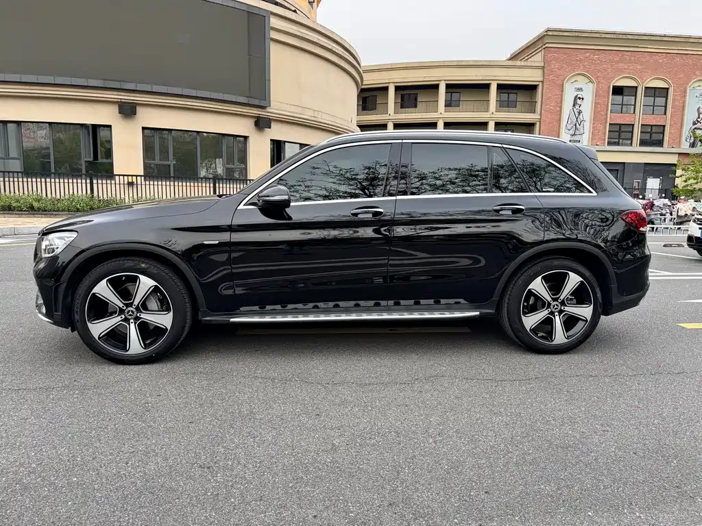 Mercedes-Benz GLC 2022 facelift GLC 300 L 4MATIC Dynamic Edition купить на сайте DeffCars
