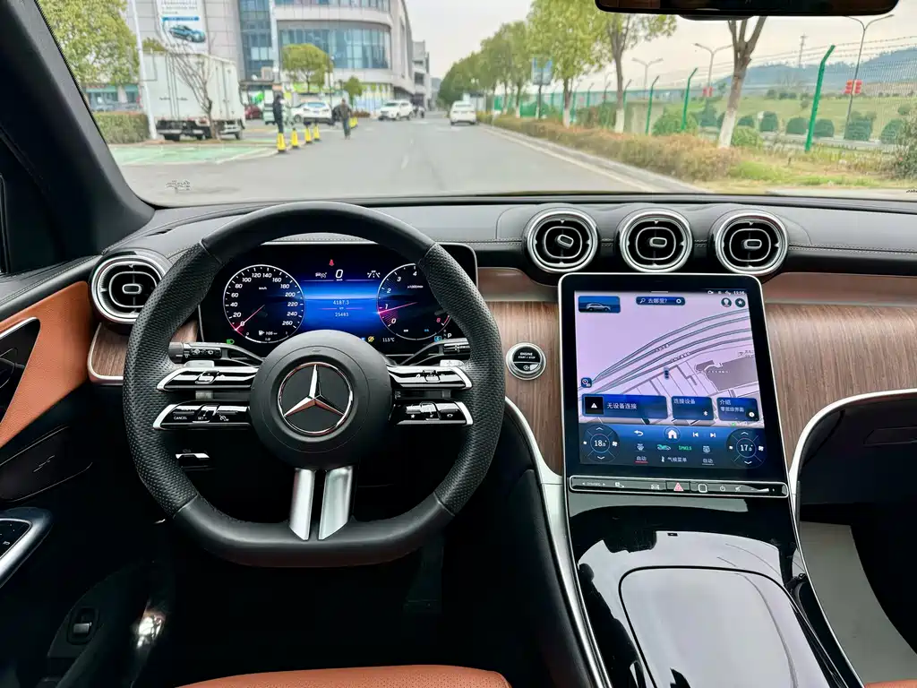 Mercedes-Benz GLC 2024 GLC 300 L 4MATIC Dynamic 7-seater купить на сайте DeffCars