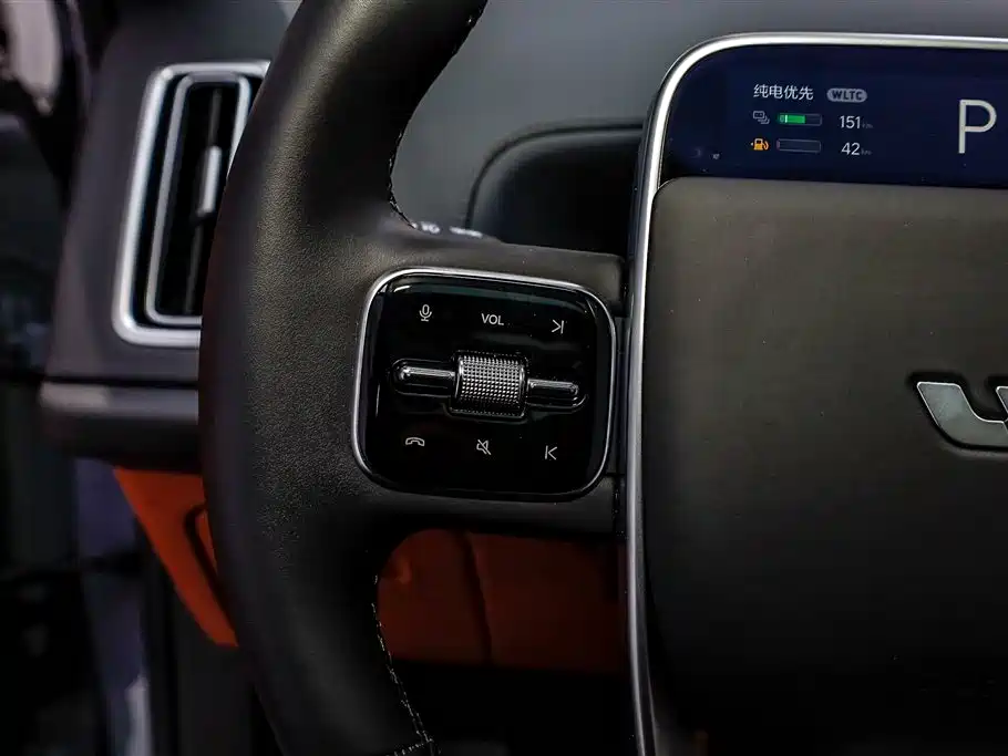 Ideal L8 2025 Max smart refresh version купить на сайте DeffCars
