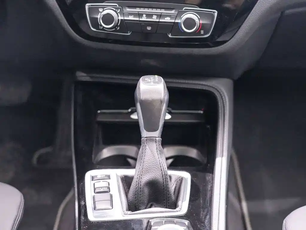 BMW 1 Series 2018 118i Sports купить на сайте DeffCars