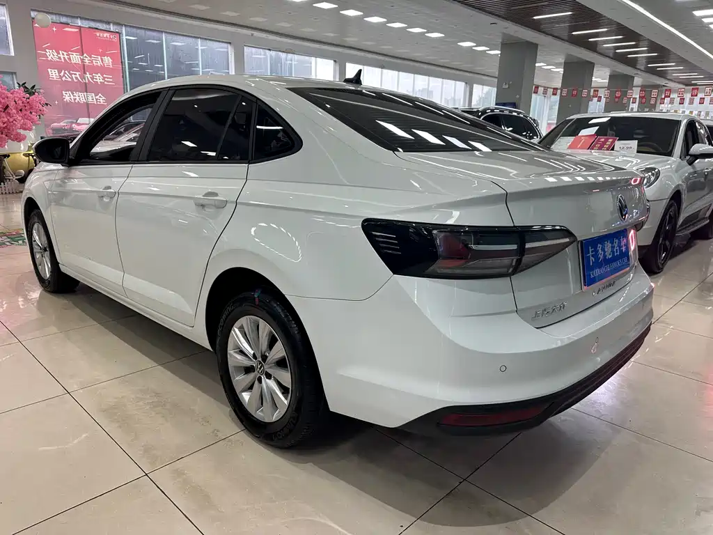 Lavida 2023 Xinrui 1.5L Automatic Xinyi Edition купить на сайте DeffCars