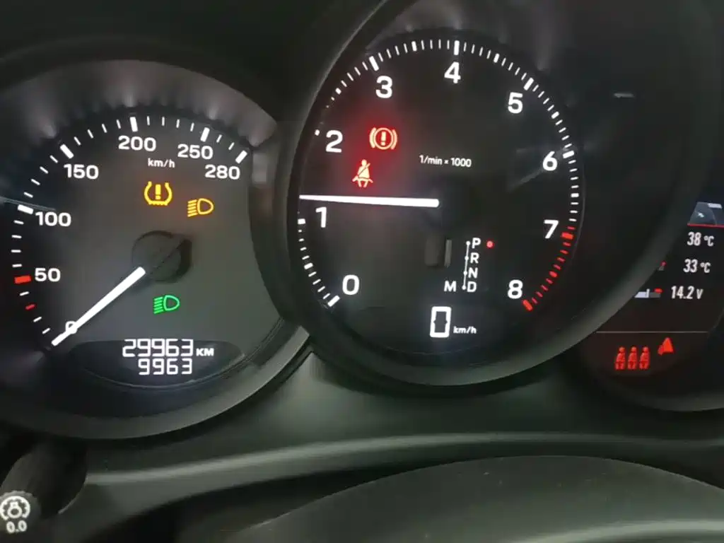 Macan 2023 Macan T 2.0T купить на сайте DeffCars