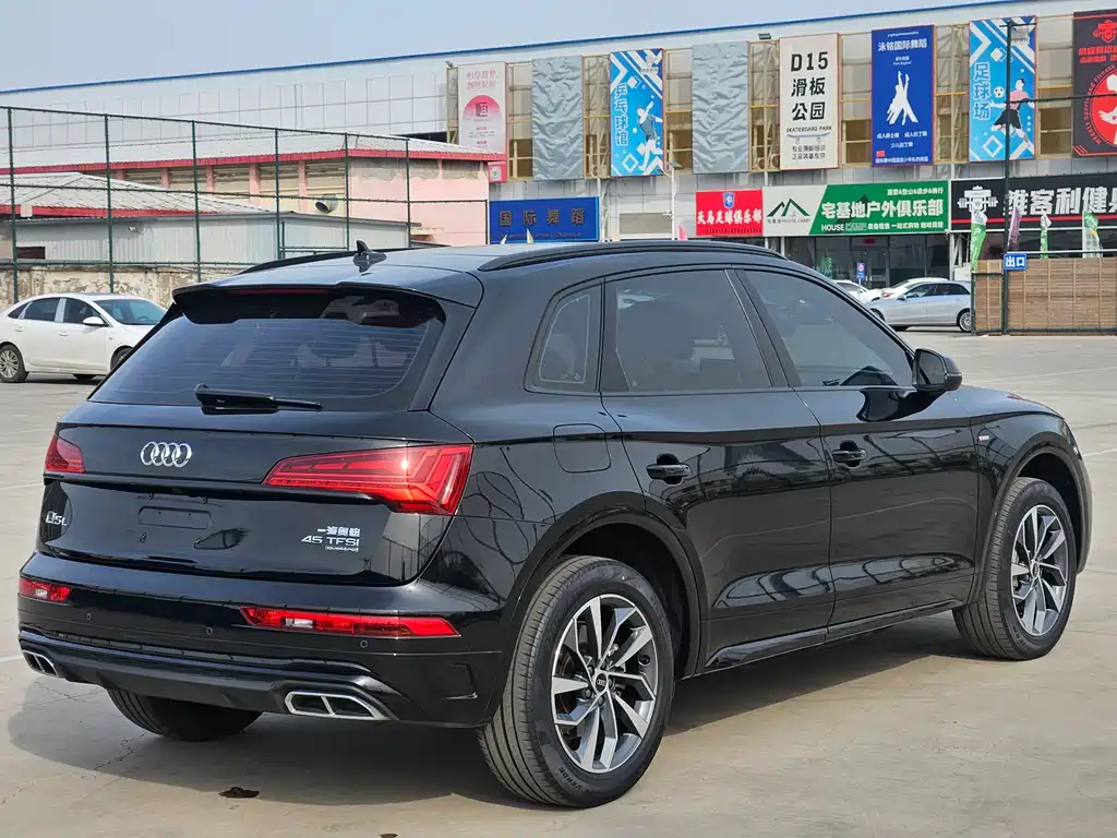 Audi Q5L 2023 40T luxury and dynamic model купить на сайте DeffCars