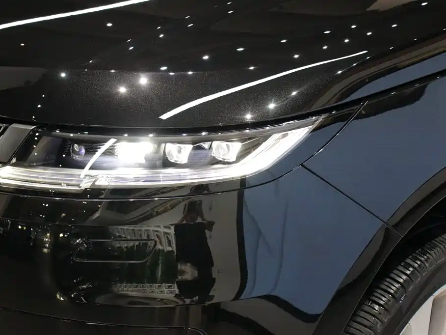 Range Rover Sport 2024 400PS Model Edition купить на сайте DeffCars