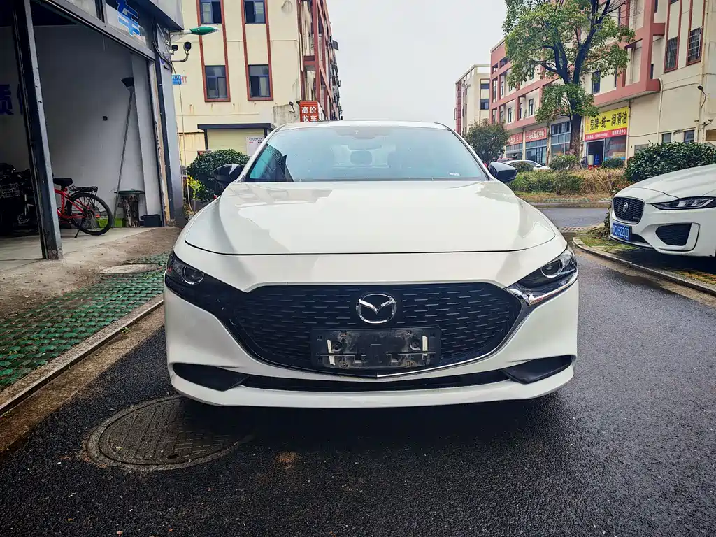 Mazda3 Angkesela 2020 1.5L automatic quality sunroof version купить на сайте DeffCars