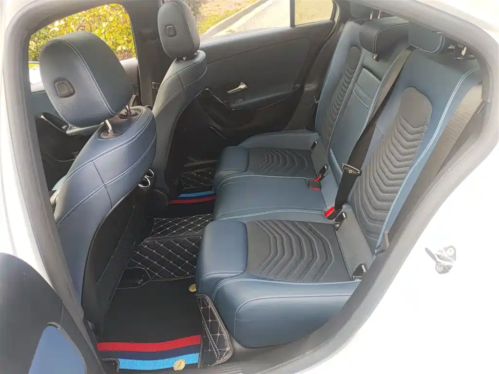 Mercedes-Benz A-Class 2021 A 180 L купить на сайте DeffCars