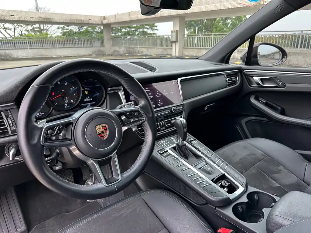 Macan 2018 Macan 2.0T купить на сайте DeffCars