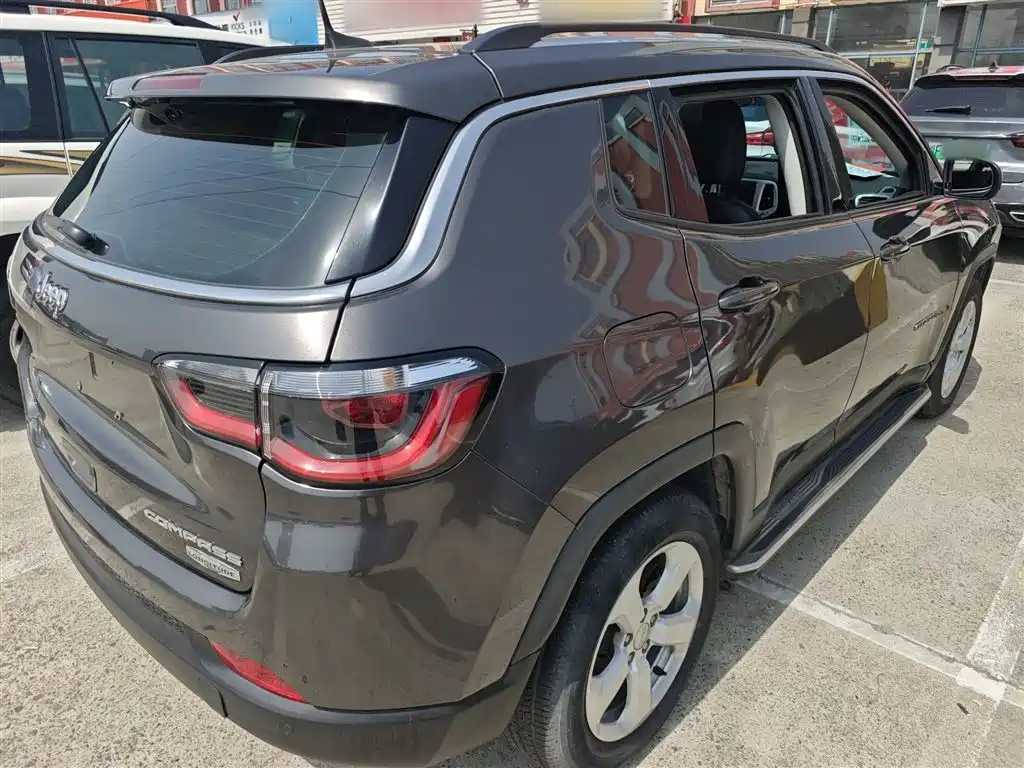 Compass 2017 200T Automatic Home Edition купить на сайте DeffCars