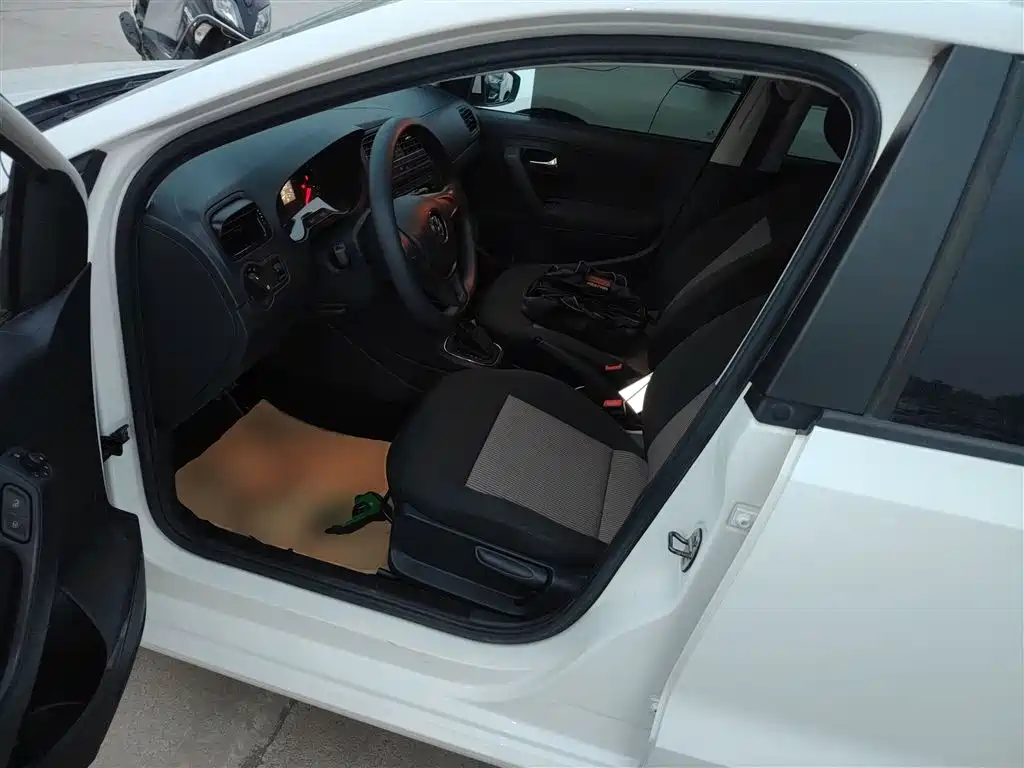 Polo 2016 1.4L automatic fashion model купить на сайте DeffCars