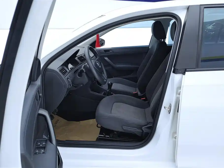 Santana 2021 1.5L Manual Fashion Edition купить на сайте DeffCars