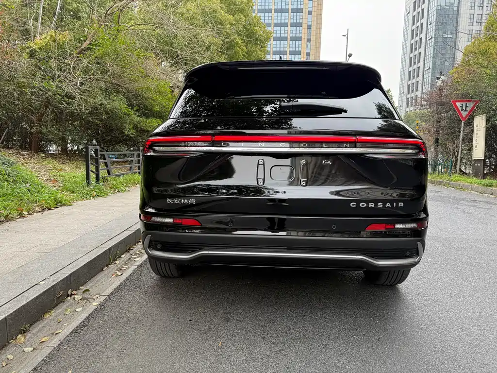 Adventurer 2025 2.0T two-wheel drive exclusive edition купить на сайте DeffCars