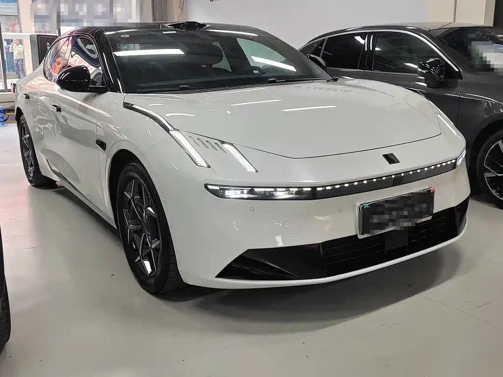 Lynk & Co 10 EM-P 2025 120 four-wheel drive Ultra купить на сайте DeffCars
