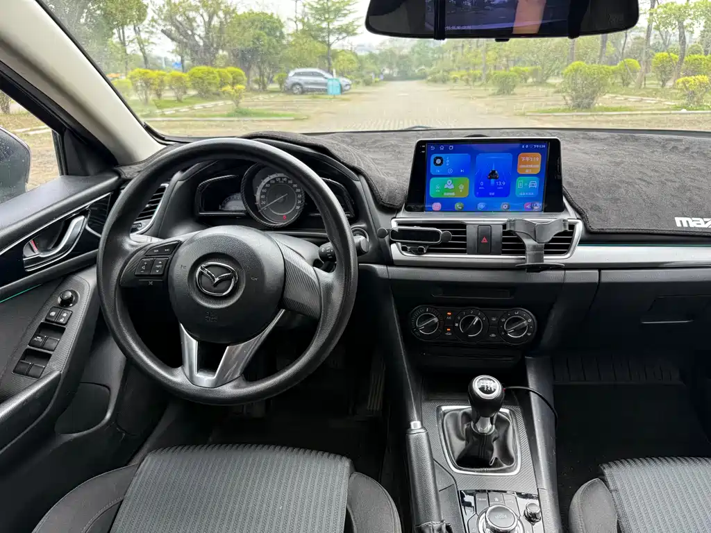 Mazda3 Angkesela 2016 Sedan 1.5L Manual Comfort Type купить на сайте DeffCars