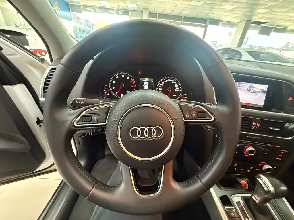 Audi Q5 2017 Plus 40 TFSI Technology купить на сайте DeffCars