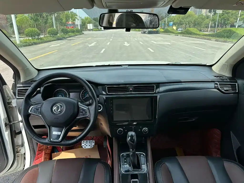 Fengguang 580 2016 facelift 1.5T CVT comfort model купить на сайте DeffCars