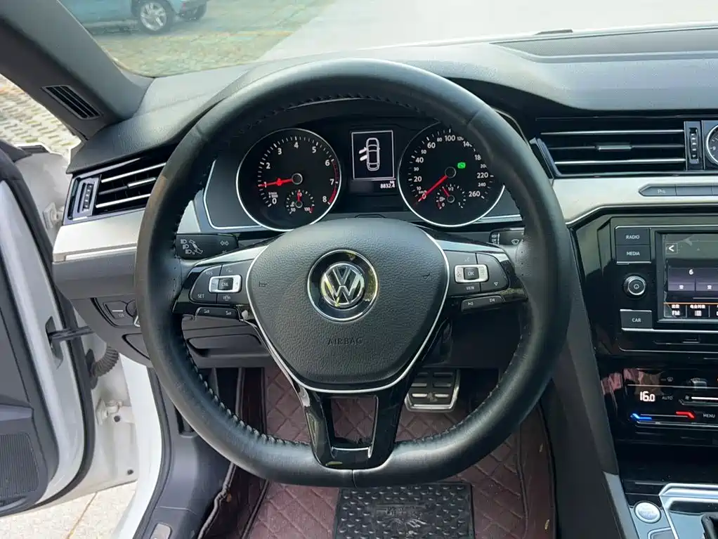 FAW-Volkswagen CC 2020 330TSI Huayan Edition National VI купить на сайте DeffCars