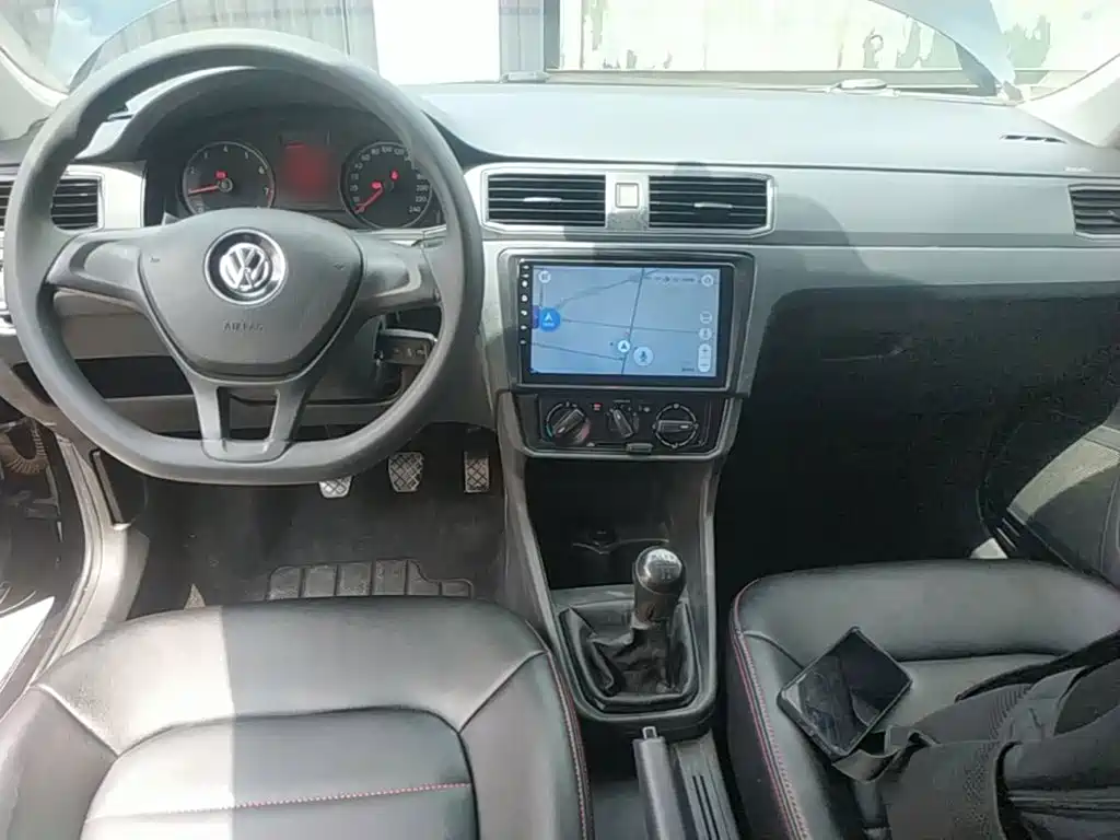 Santana 2016 1.4L Manual Fashion Edition купить на сайте DeffCars