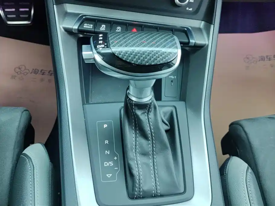 Audi Q3 2022 40 TFSI Fashionable and Dynamic купить на сайте DeffCars