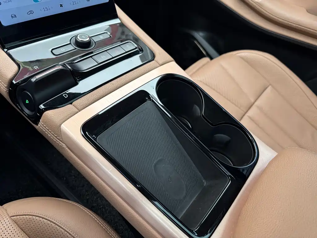NIO ES8 2020 485KM six-seater version купить на сайте DeffCars