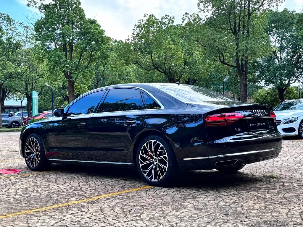 Audi A8 2016 A8L 45 TFSI quattro comfort type купить на сайте DeffCars