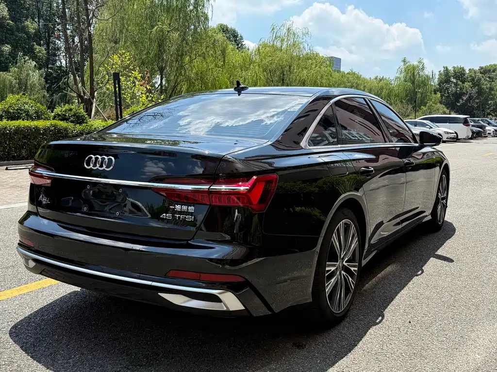Audi A6L 2023 45 TFSI Premium Dynamic Model купить на сайте DeffCars