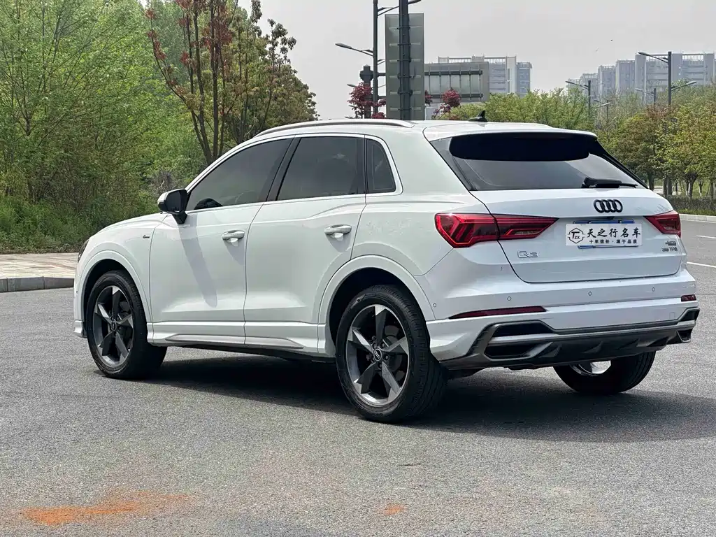 Audi Q3 2021 35 TFSI Fashionable and Dynamic купить на сайте DeffCars
