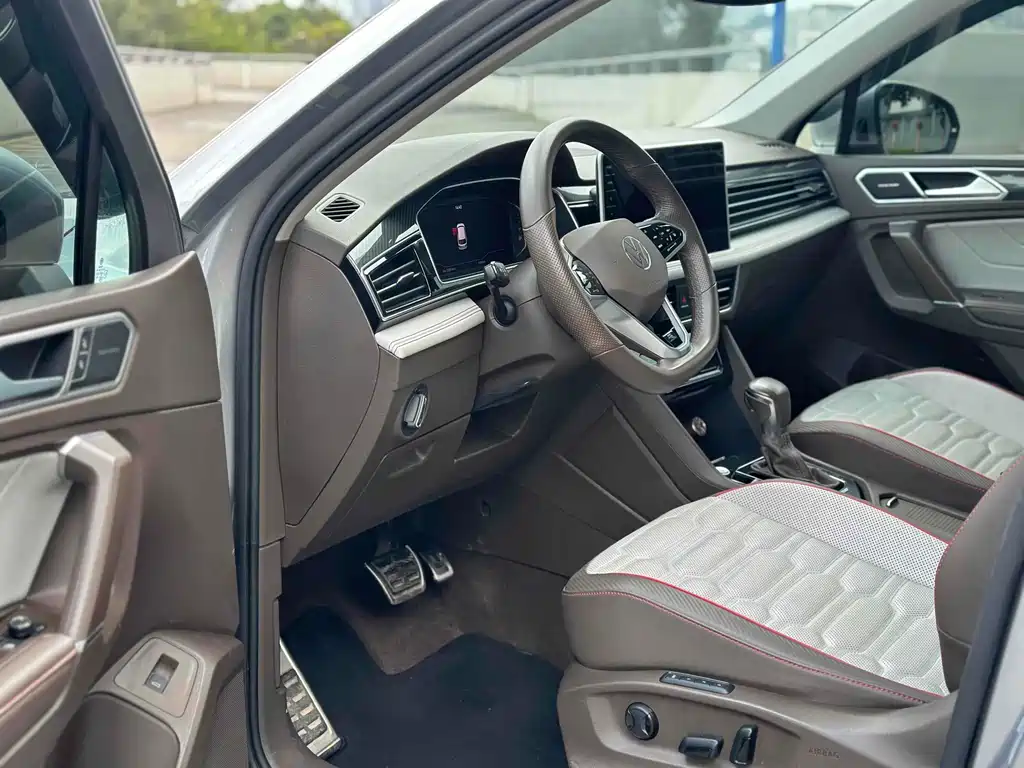 Tiguan L 2021 380TSI automatic four-wheel drive R-Line flagship version 7 seats купить на сайте DeffCars
