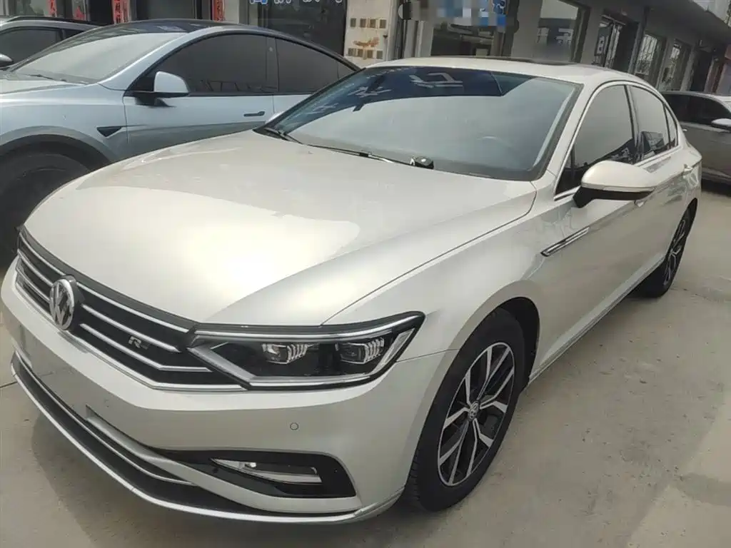 Magotan 2020 330TSI DSG leading model купить на сайте DeffCars