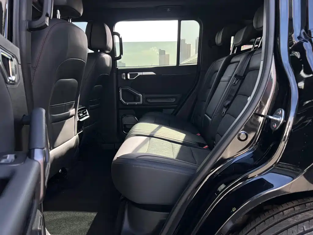 Jietu Traveler 2023 2.0T four-wheel drive crossover PRO+ купить на сайте DeffCars