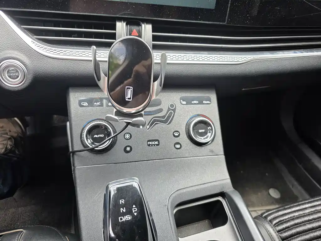 Pentium B70 2023 third generation 1.5T automatic enjoyment type 70th anniversary commemorative edition купить на сайте DeffCars