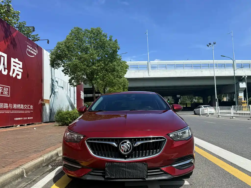 Regal 2019 20T Elite National V купить на сайте DeffCars