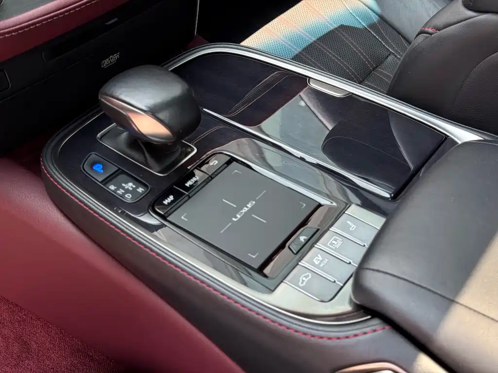 Lexus LS 2018 500h Executive Edition National V купить на сайте DeffCars