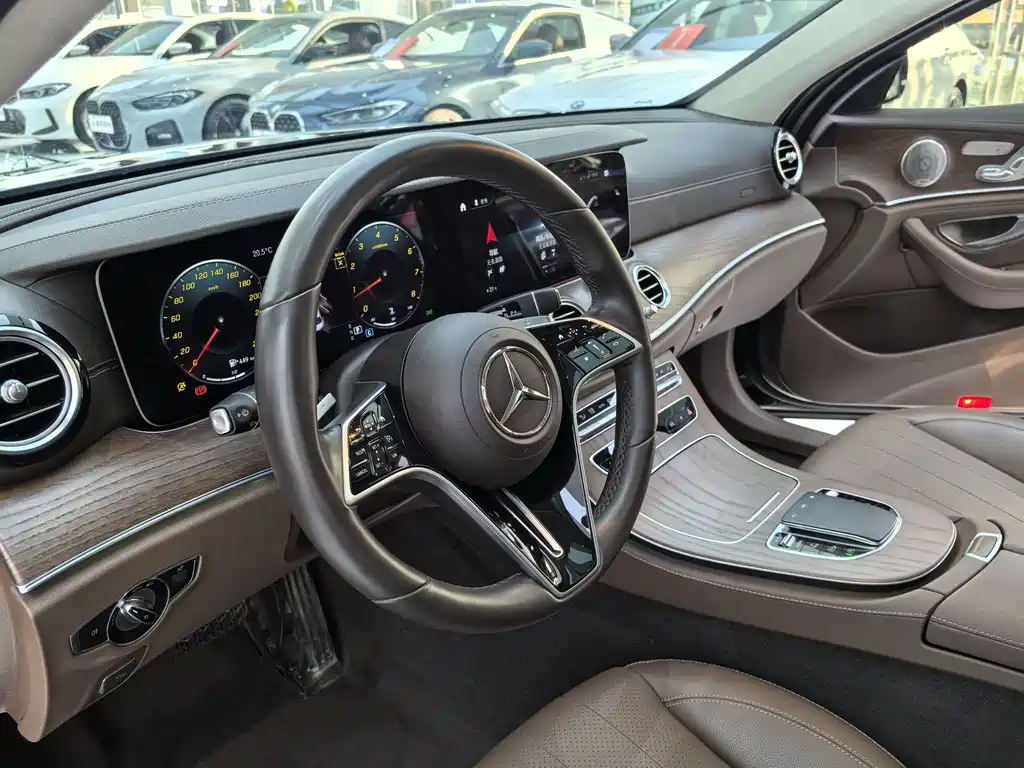 Mercedes-Benz E-Class 2023 E 300 L Luxury Model купить на сайте DeffCars