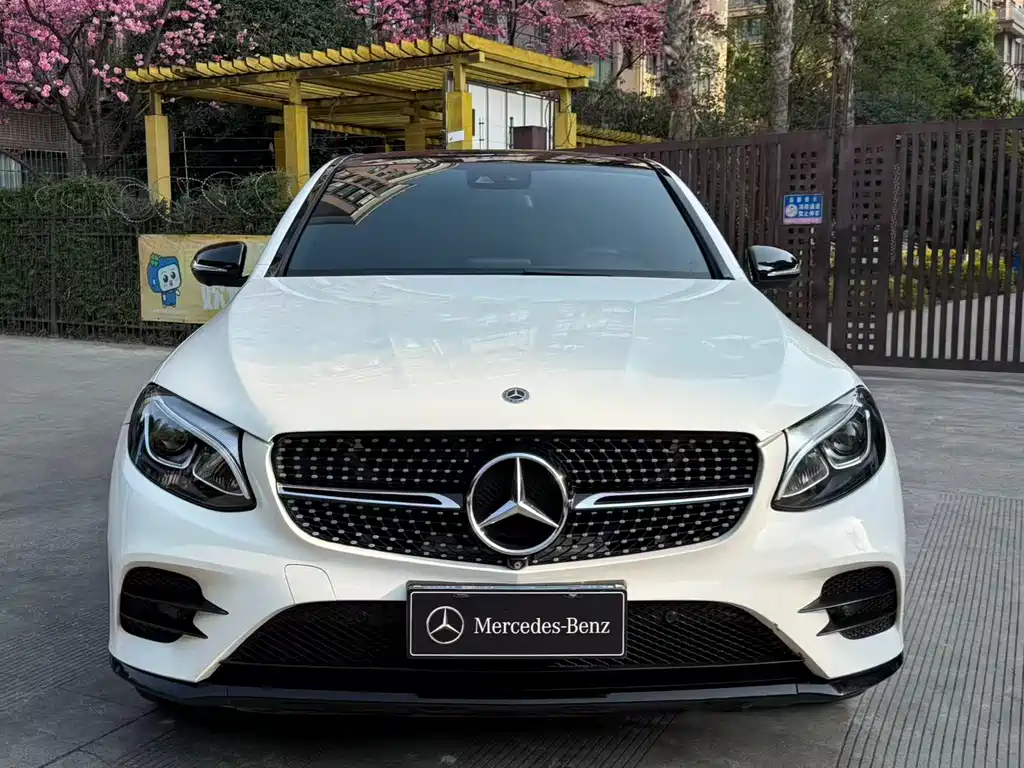 Mercedes-Benz GLC Coupe 2018 GLC 260 4MATIC Coupe SUV купить на сайте DeffCars