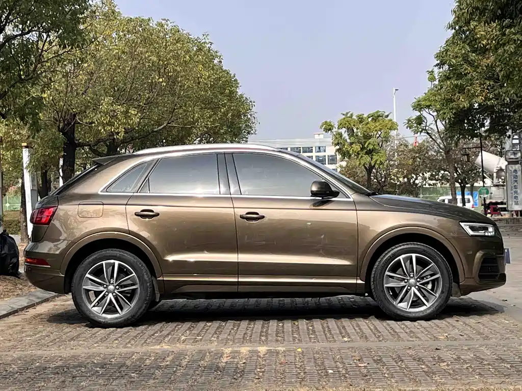 Audi Q3 2018 30th Anniversary Model 30 TFSI Fashion Model купить на сайте DeffCars