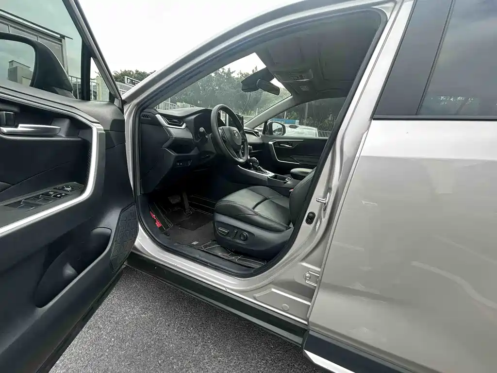 Wilanda 2020 2.0L CVT two-wheel drive luxury version купить на сайте DeffCars