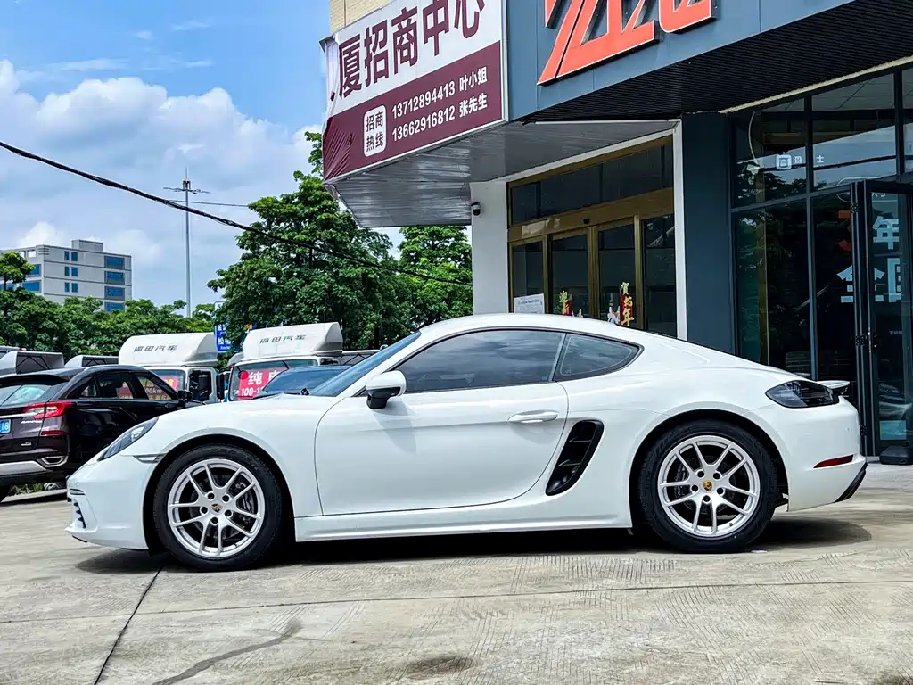 Porsche 718 2018 Cayman 2.0T купить на сайте DeffCars
