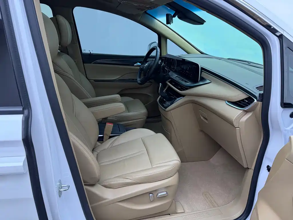 Buick GL8 2021 ES Lu Zun 653T Exclusive model купить на сайте DeffCars