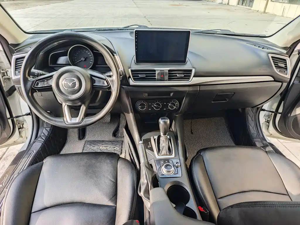 Mazda3 Angkesela 2017 Sedan 1.5L Automatic Comfort Type National V купить на сайте DeffCars
