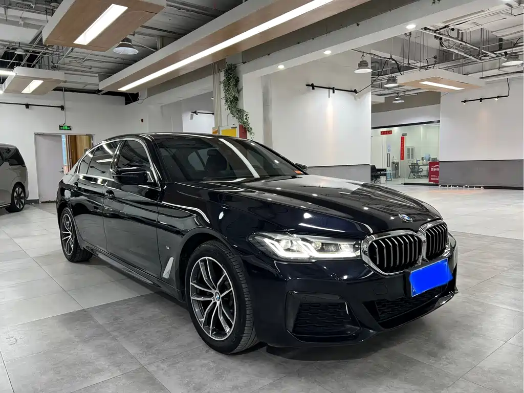BMW 5 Series 2021 525Li M Sports Package купить на сайте DeffCars