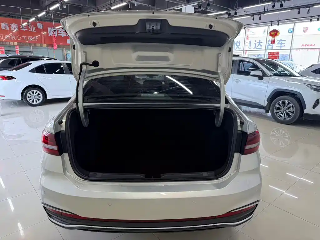Lavida 2023 facelift 1.5L automatic starry sky 5 million version купить на сайте DeffCars