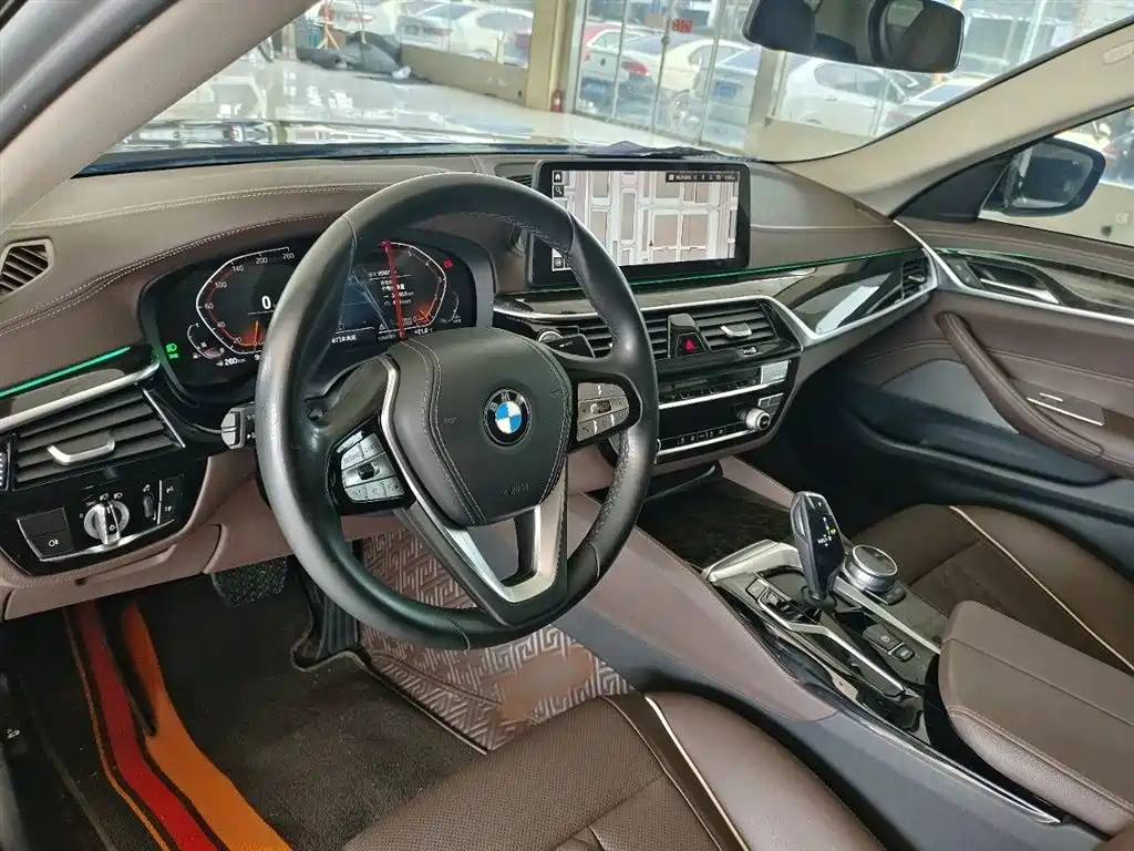 BMW 5 Series 2021 525Li Luxury Package купить на сайте DeffCars