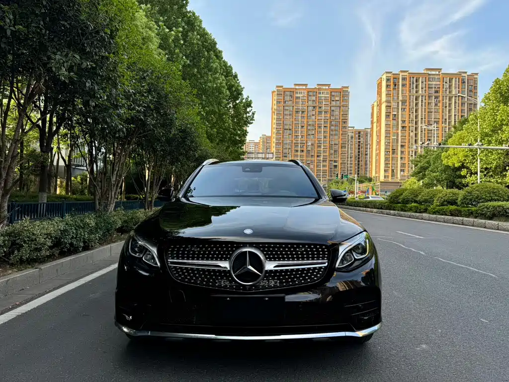 Mercedes-Benz GLC 2018 GLC 260 4MATIC luxury model купить на сайте DeffCars