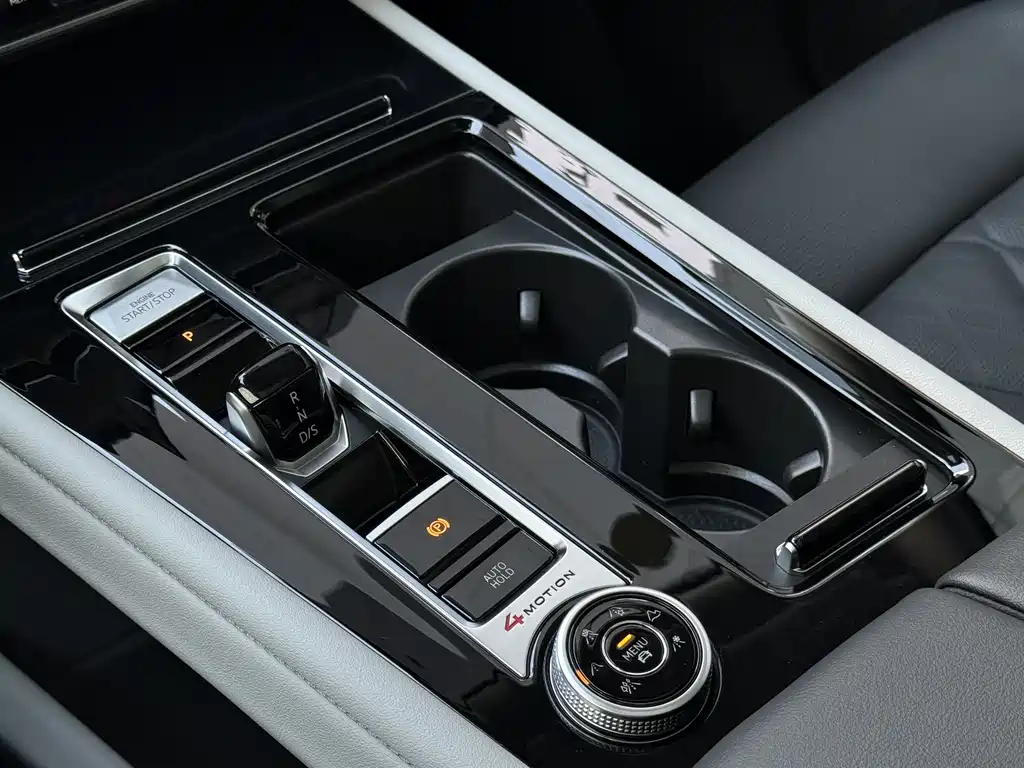 Touron 2024 380TSI four-wheel drive luxury version купить на сайте DeffCars